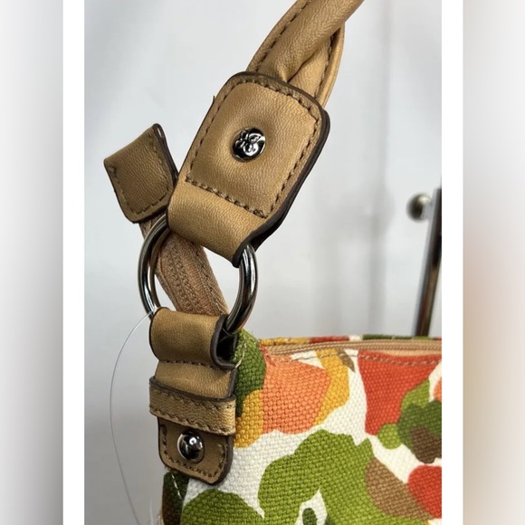 RELIC Tarin Womens Shoulder Bag Canvas Floral-Natural/Floral NWOT - Picture 6 of 10